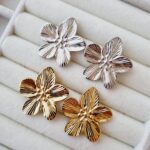 Brincos Lotus