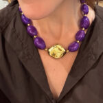 Colar Acrílico Gold Roxo